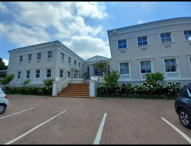 220M² OFFICE TO LET IN BRYANSTON